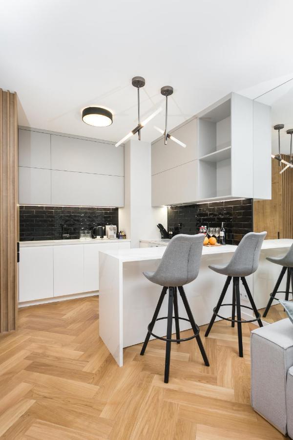 Luxury Apartments Mennica Residence - Golden Apartments - City Center 华沙 外观 照片