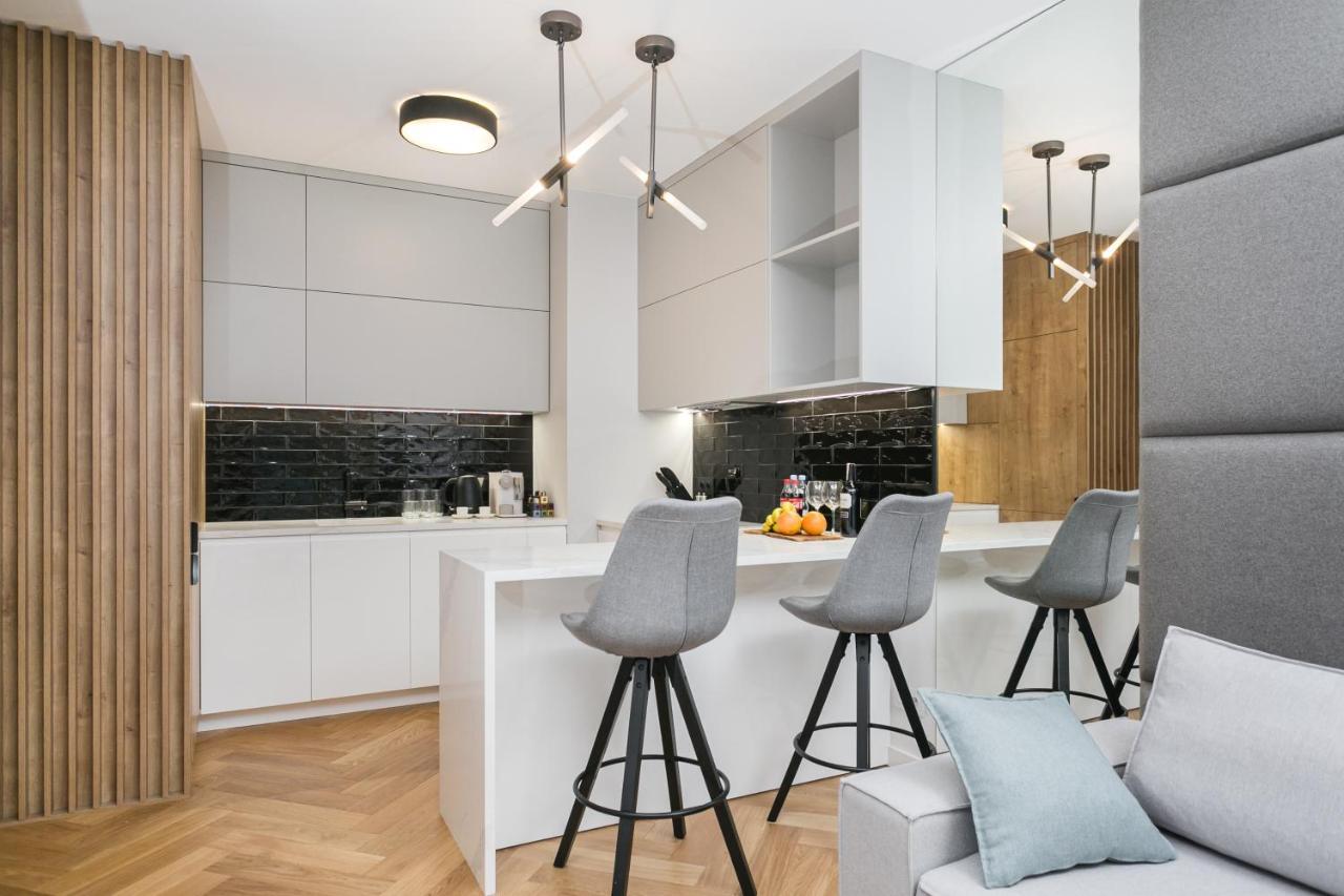Luxury Apartments Mennica Residence - Golden Apartments - City Center 华沙 外观 照片