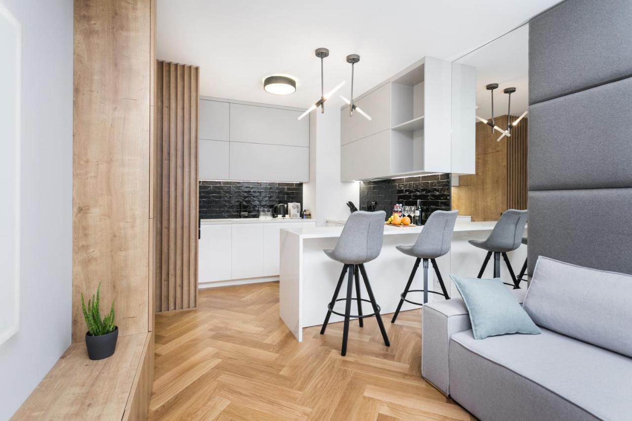 Luxury Apartments Mennica Residence - Golden Apartments - City Center 华沙 外观 照片