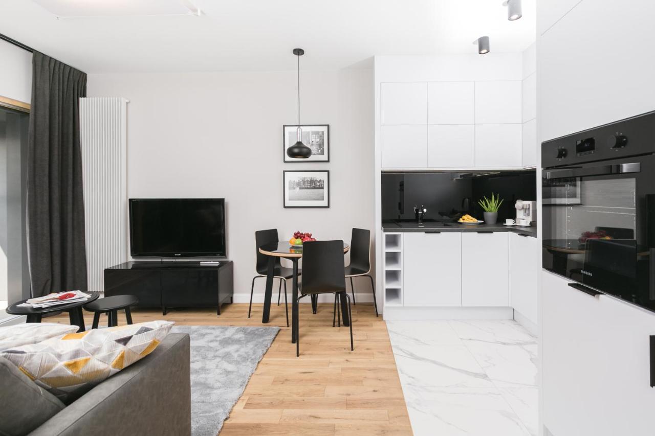 Luxury Apartments Mennica Residence - Golden Apartments - City Center 华沙 外观 照片