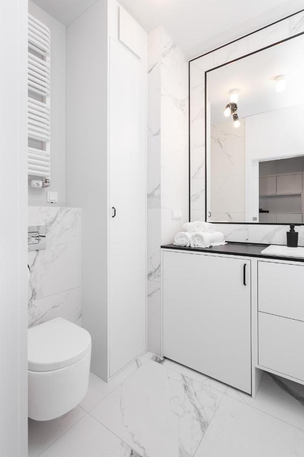 Luxury Apartments Mennica Residence - Golden Apartments - City Center 华沙 外观 照片
