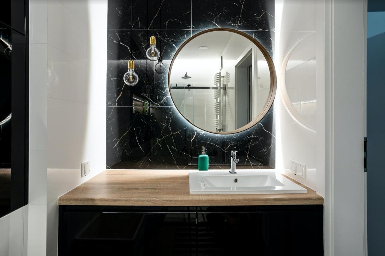 Luxury Apartments Mennica Residence - Golden Apartments - City Center 华沙 外观 照片